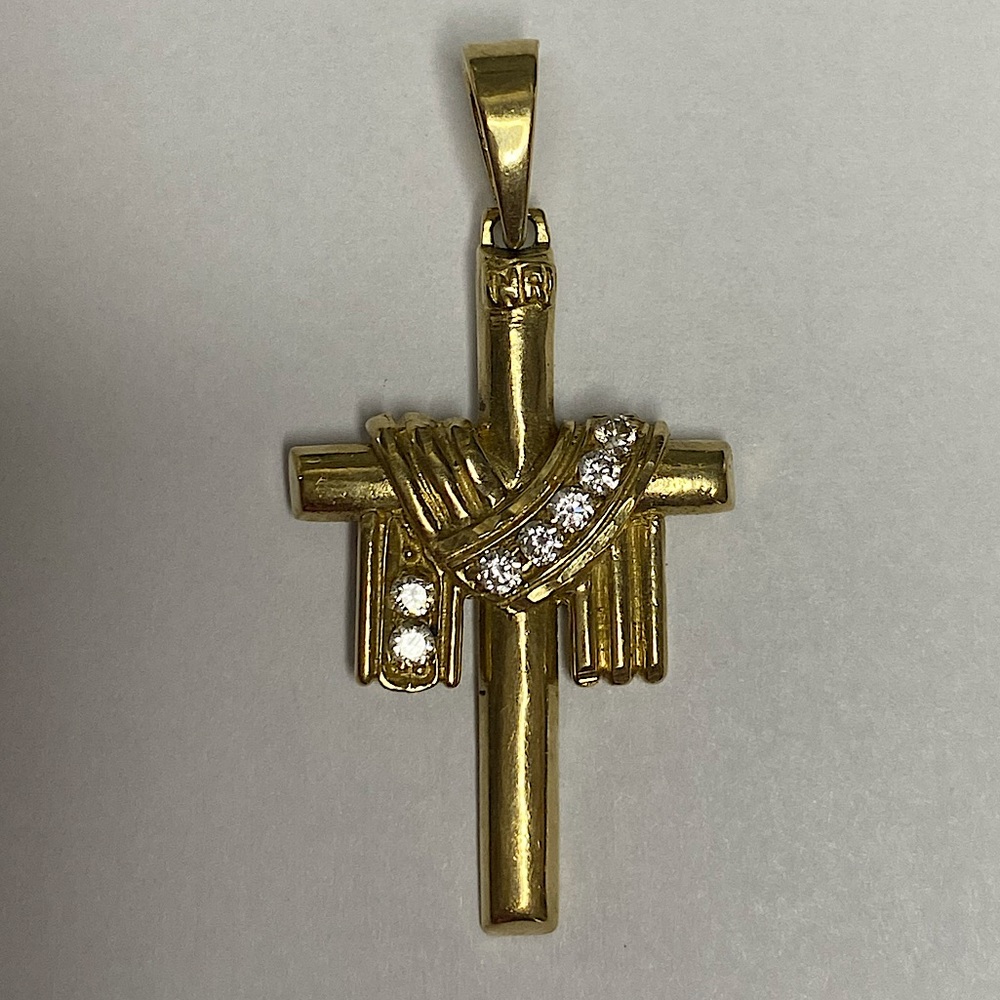 10k Cross Pendant